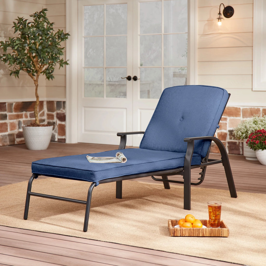 Red Cushion Steel Outdoor Chaise Lounge Q723679