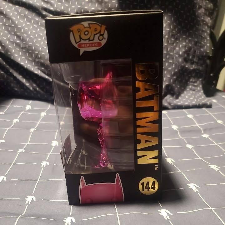 Pink Chrome Funko Pop Z28733