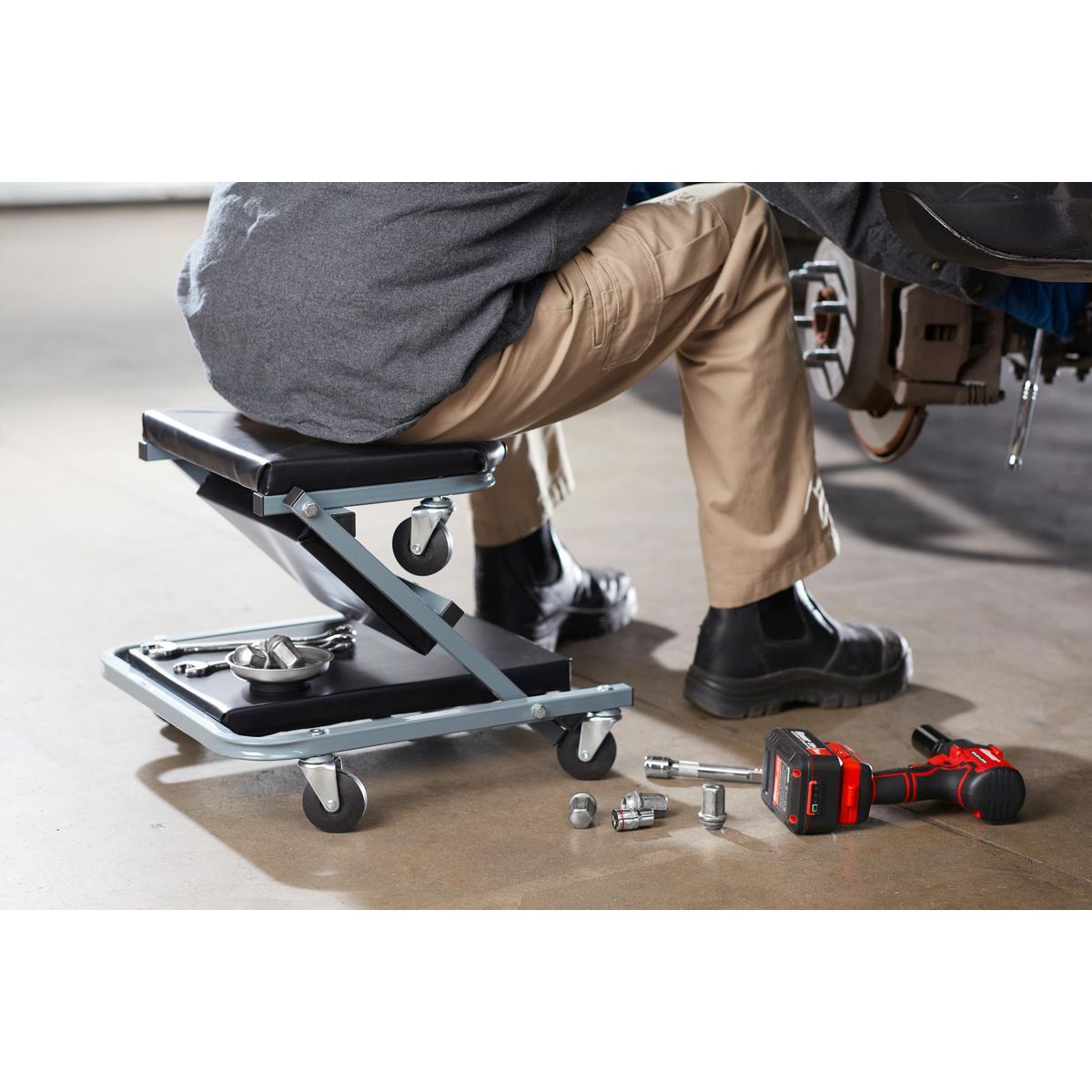 2-in-1 Mechanics Seat and Creeper F8819