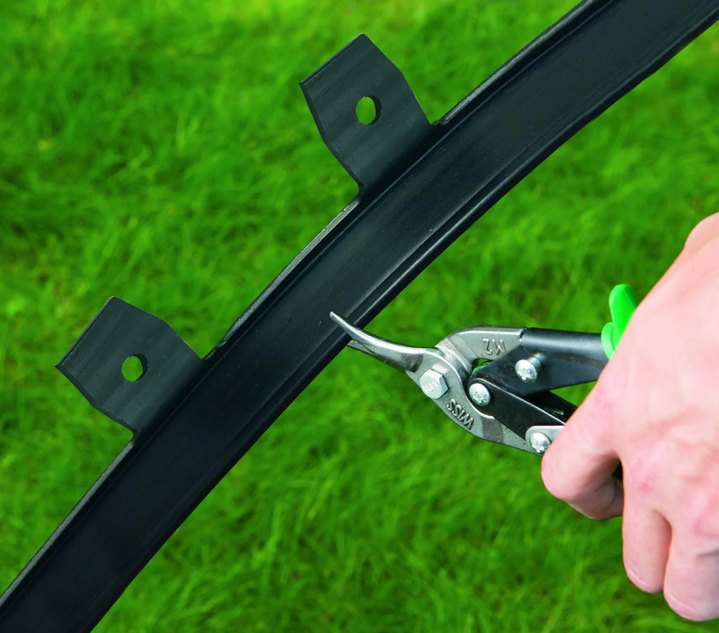 Black Plastic Edging 30 ft. with Spikes H9461