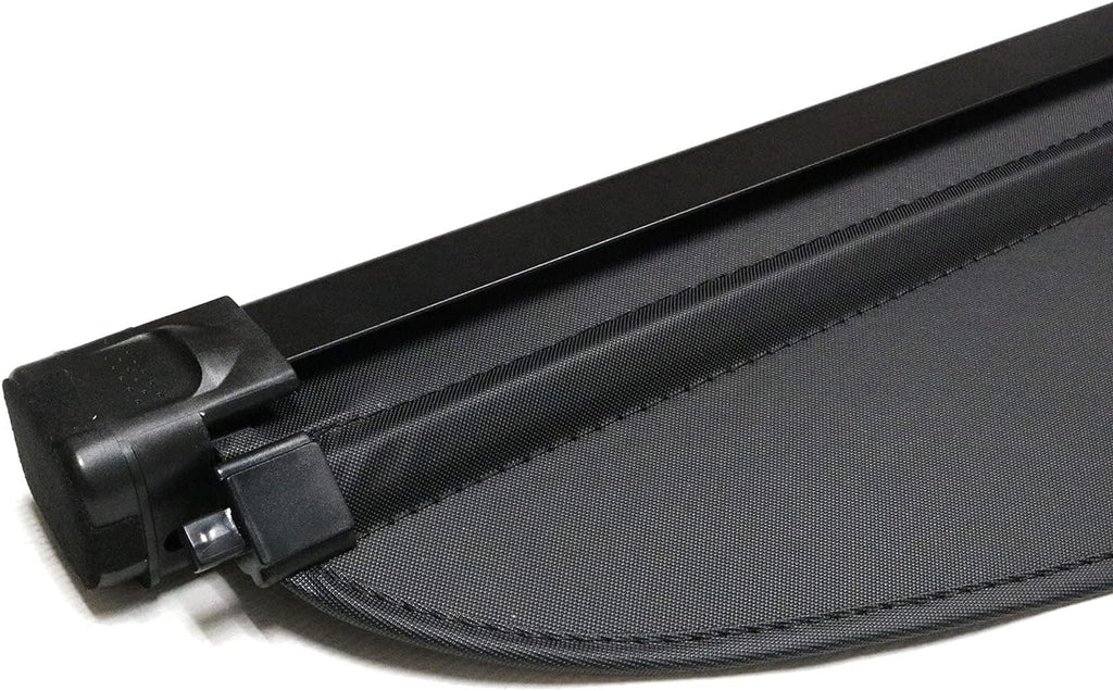 Black Retractable Cargo Cover I562033