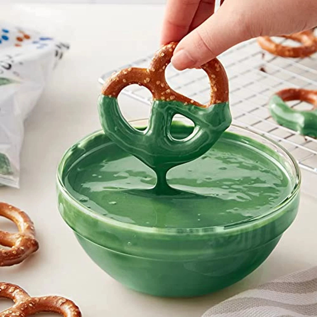 Dark Green Candy Melts 12 Oz Pack Of 6 H102