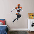 Removable Wall Decal Giant Athlete + 2 Wall Decals D496