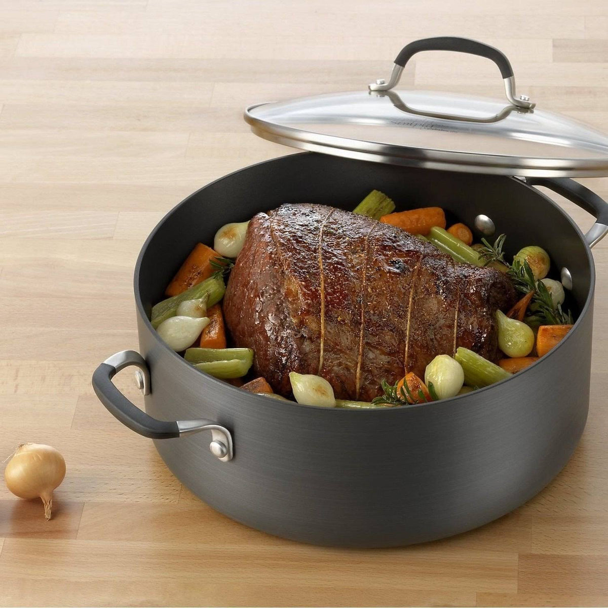 Nonstick 7-Qt. Dutch Oven & Cover Y905310