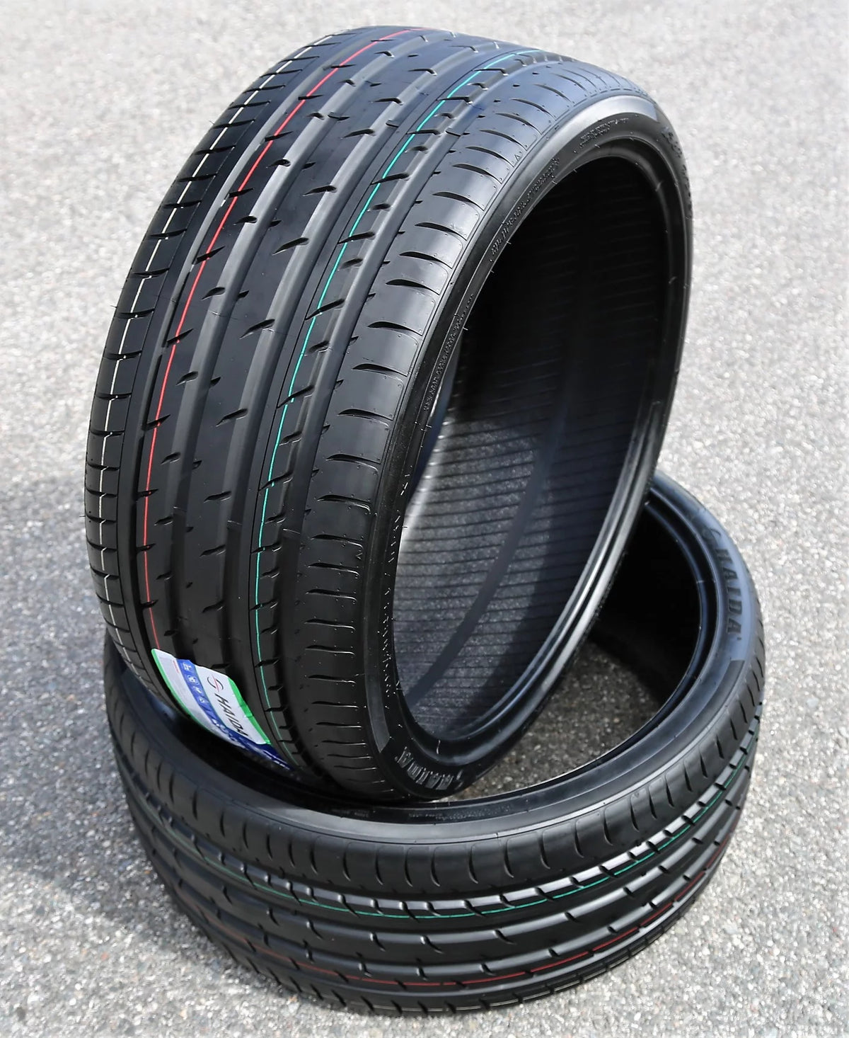 265/40R21 High Performance Tire O587
