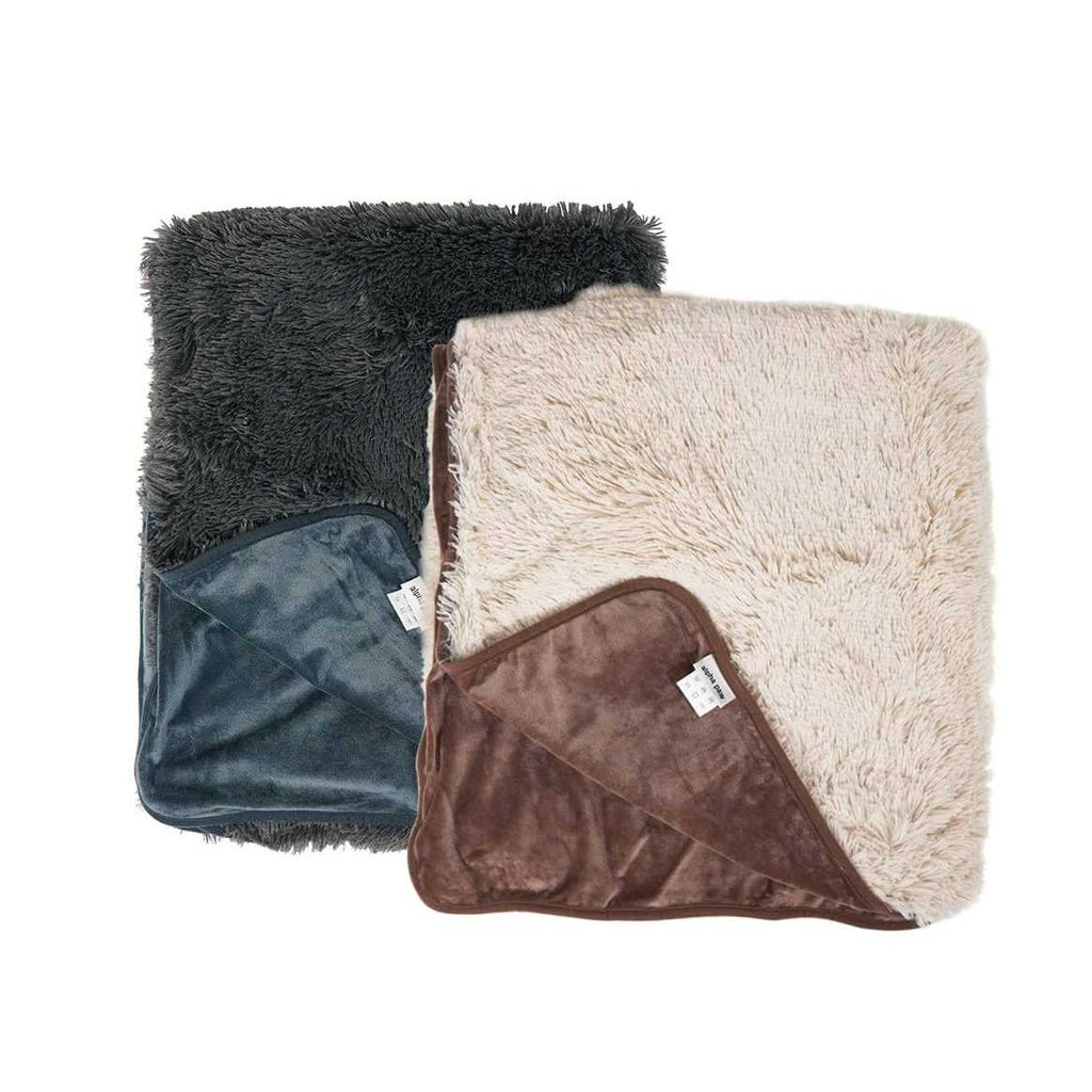 Throw Blanket N336381