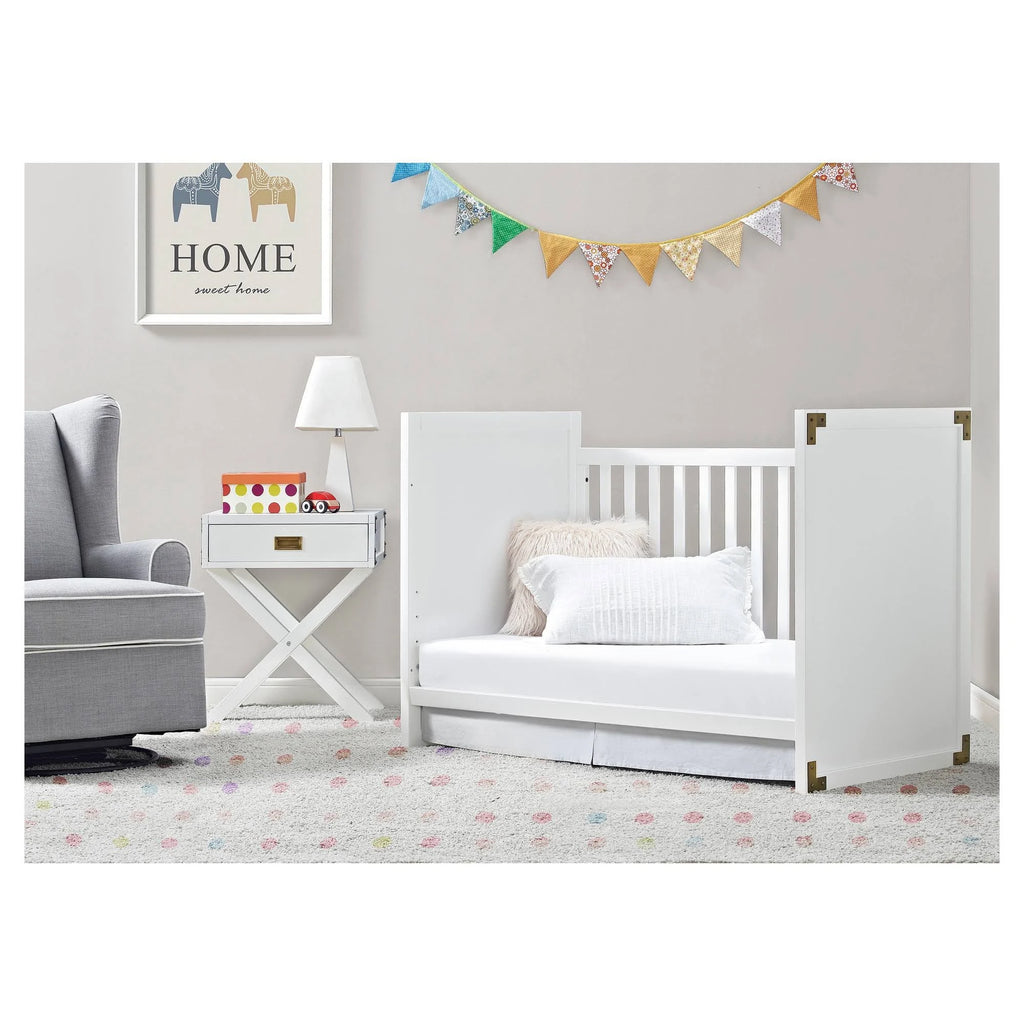 White Nightstand Q62517