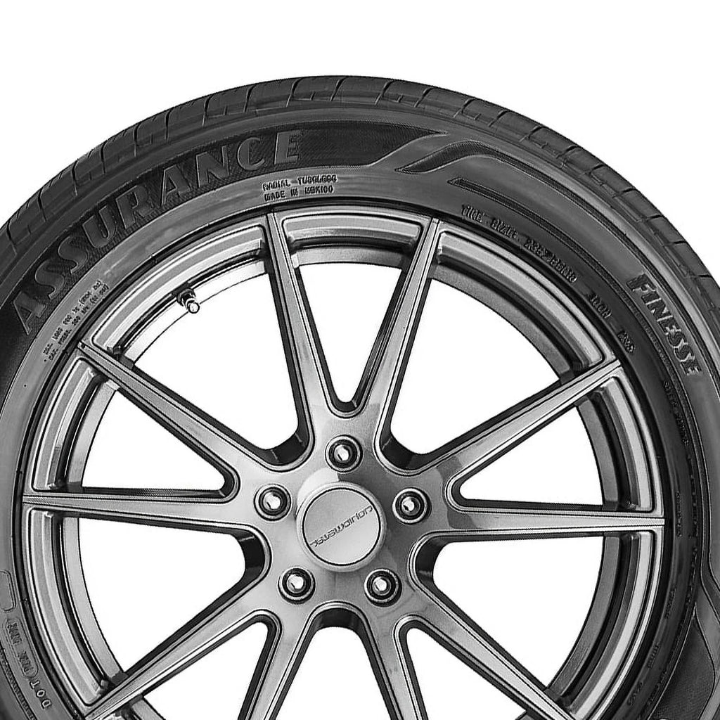 Set of 4 225/65R17 102H All Season Tires L3681