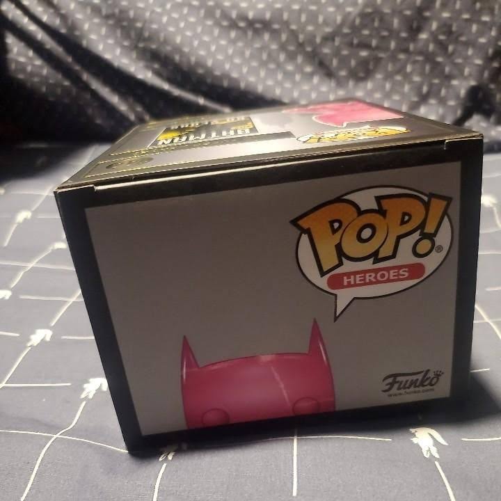 Pink Chrome Funko Pop Z28733