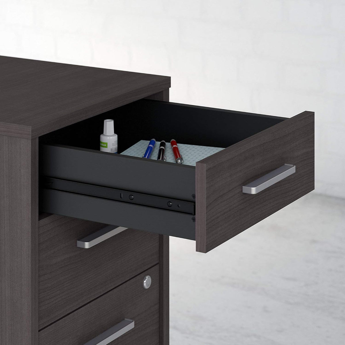 3 Drawer Mobile File Cabinet A685