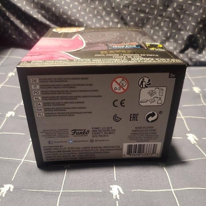 Pink Chrome Funko Pop Z28733