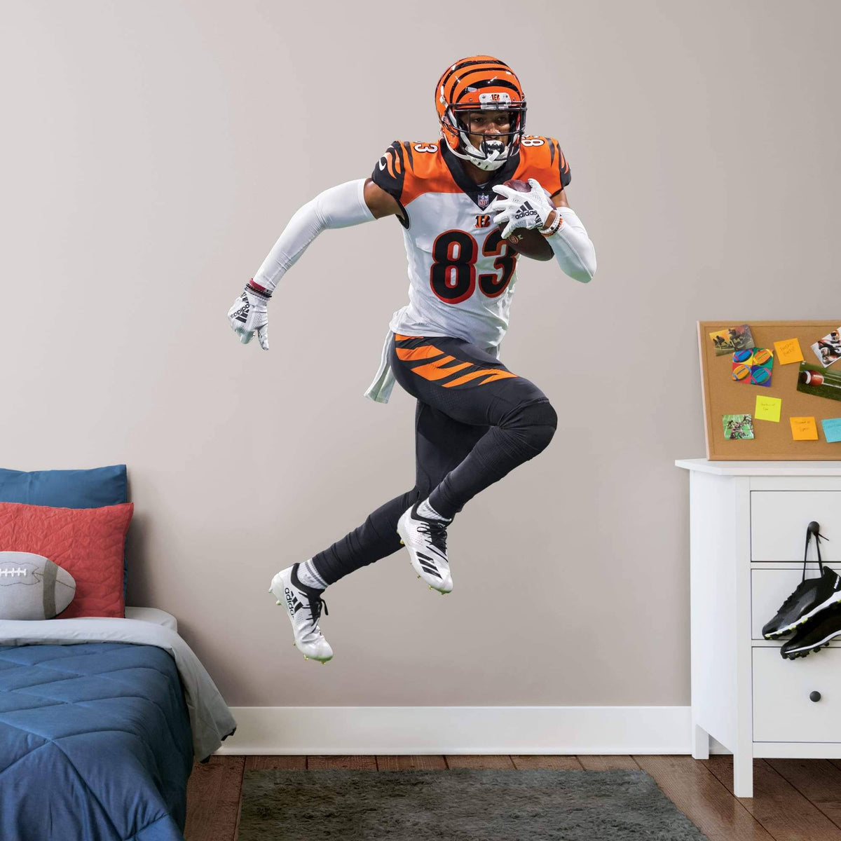 Removable Wall Decal Giant Athlete + 2 Wall Decals D496