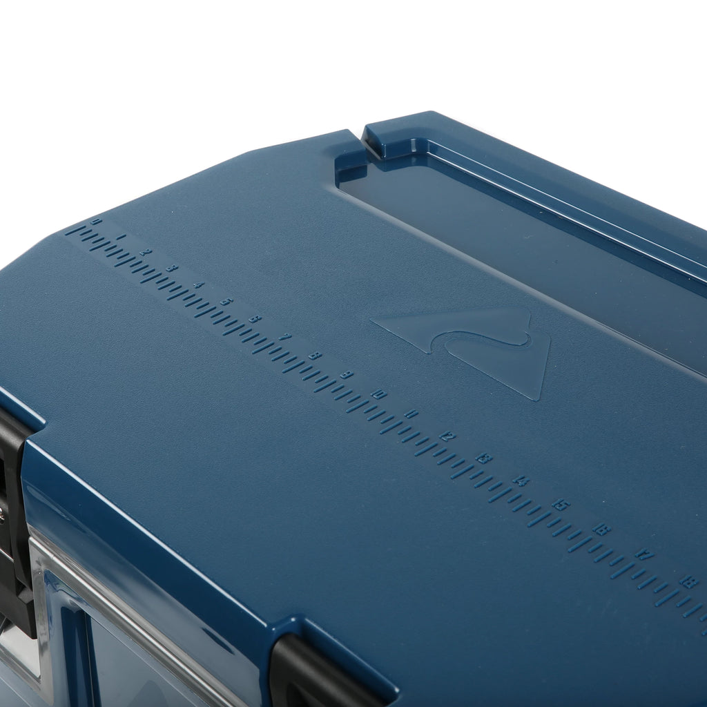 35 Quart Hard Sided Cooler with Stainless Steel Locking Plate N803