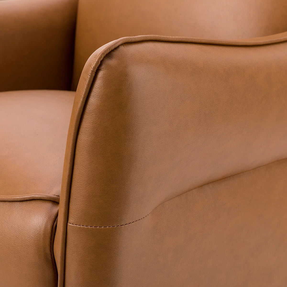 Faux Leather Tufted Accent Chair Set of 2 Wood Legs K851810