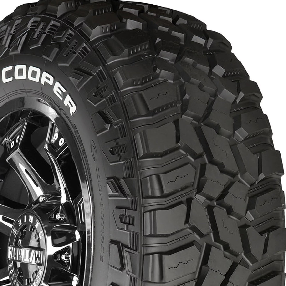 Mud Terrain Light Truck Tire N504